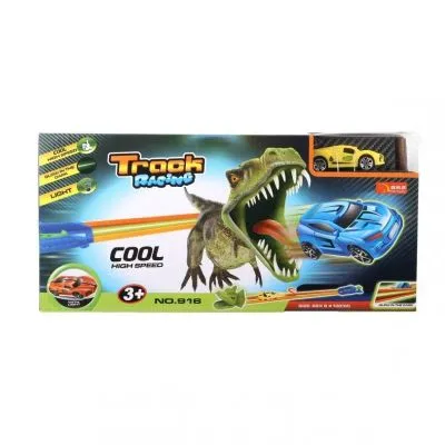 DINOZAURU SACĪKŠU TRASE, KAS SPOŽ TUMSĀ AR MAŠĪNĀM 3m+