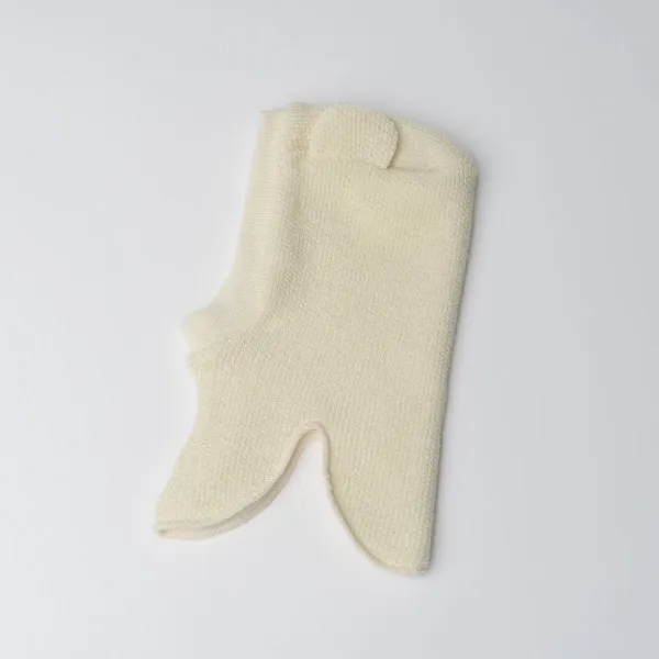 Vilaurita merino vilnos šalmukas 1007, 44 cm.