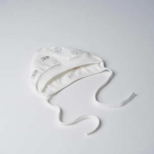 Vilaurita kepurytė išvirkščiomis siūlėmis 1154 "Tommy" 38, 40 cm.